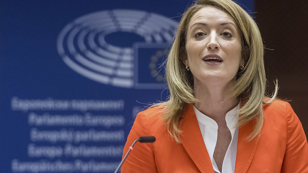 رئيسة البرلمان الأوروبي تجرد نائبتها من مهامها مؤقتا على خلفية التحقيق في شبهات فساد