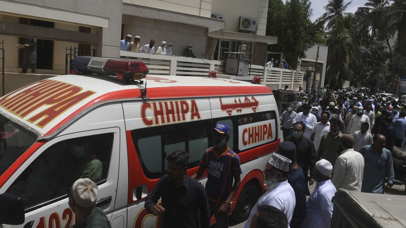 قتيل و8 مصابين بانفجار عبوة ناسفة جنوب غرب باكستان