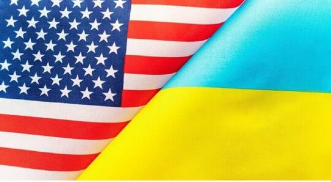 بايدن وزيلينسكي يبحثان هاتفيا الدعم الأمريكي لأوكرانيا