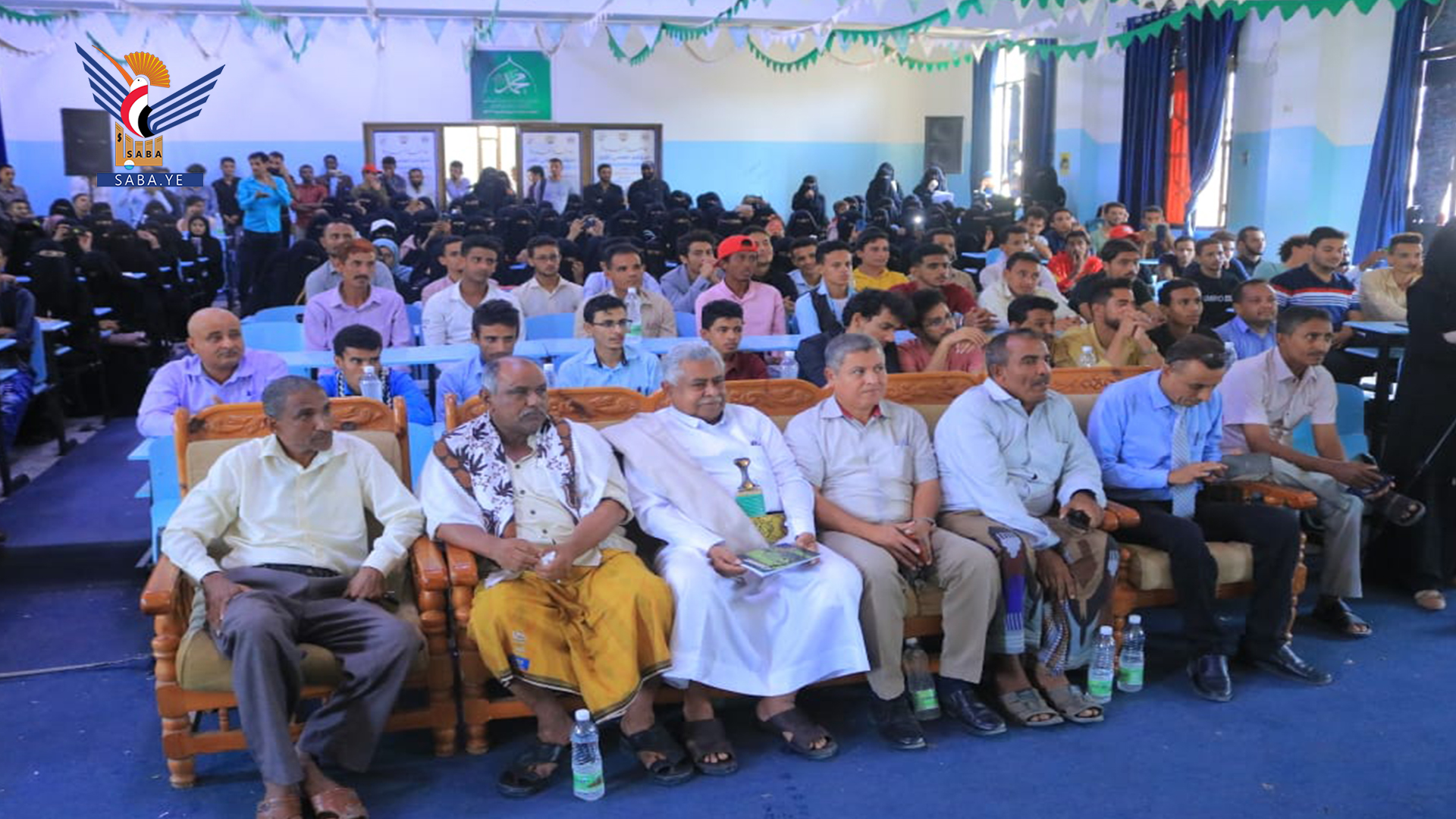 ندوة تعريفية بمؤسسة شعراء على نافذة العالم بالحديدة