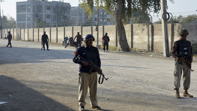 باكستان: القوات الخاصة تحرر الرهائن وتقتل جميع محتجزيهم