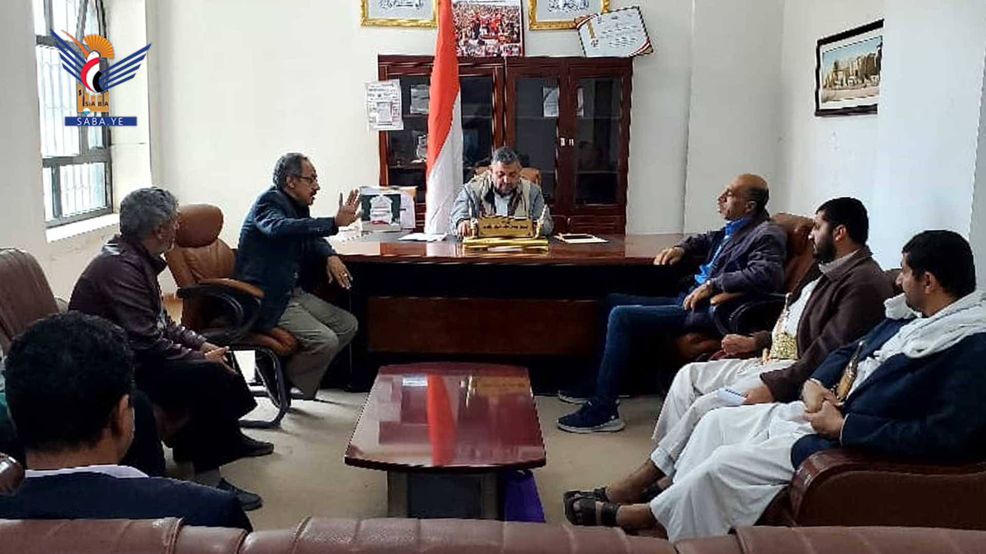 مناقشة استكمال مشروع المسبح الأولمبي في مدينة الثورة بصنعاء