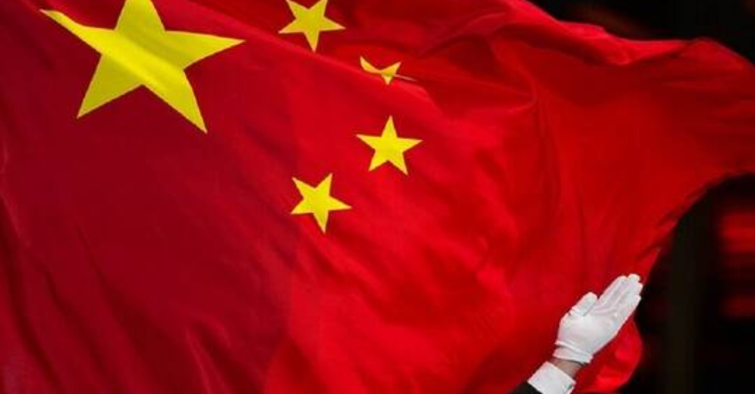 الجيش الصيني يعلق على مرور مدمرة أمريكية في مضيق تايوان