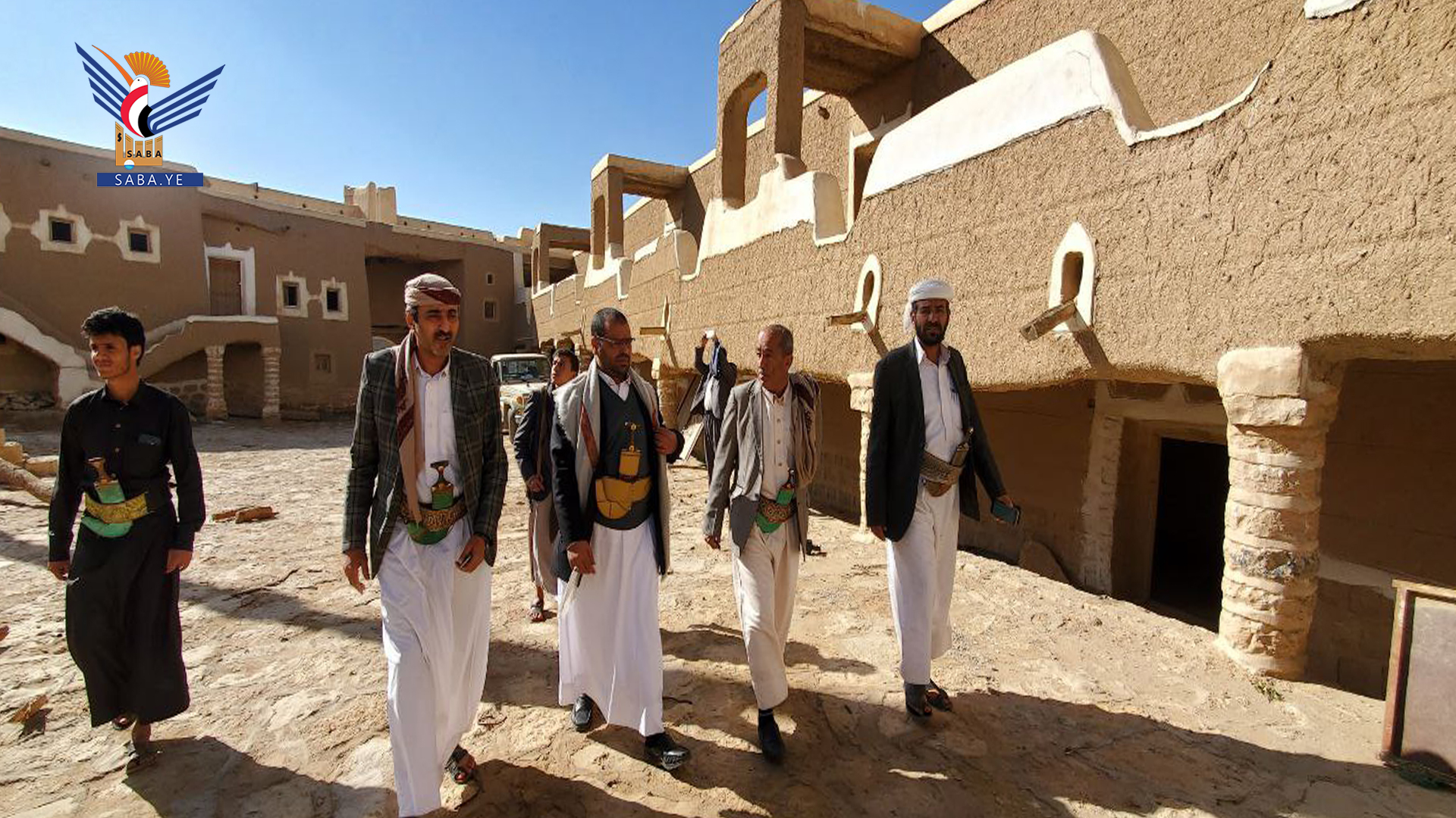 محافظ صعدة يطلع على أعمال الترميم في قلعة القشلة التاريخية