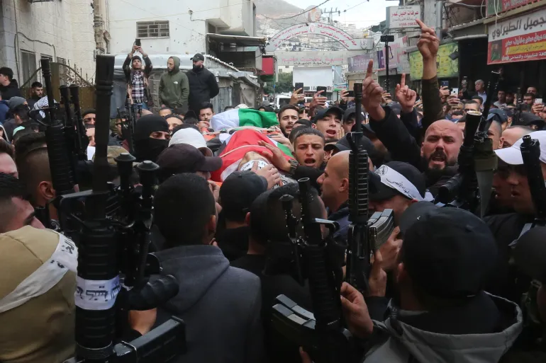 شهيد وإصابات خلال اقتحام قوات العدو بلدة قباطية جنوب جنين