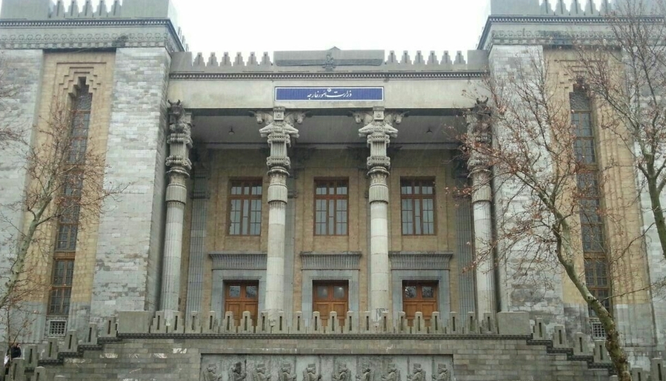 الخارجية الإيرانية تستدعي السفير البريطاني