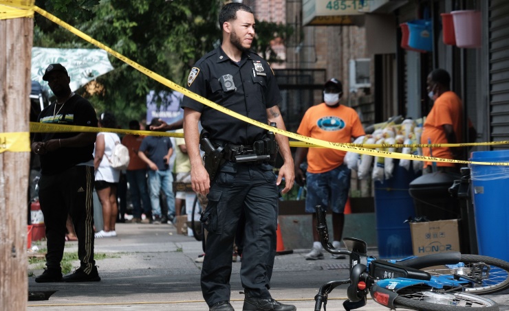 مقتل امرأة وإصابة آخرين في إطلاق نار جنوب شرق العاصمة الأمريكية واشنطن