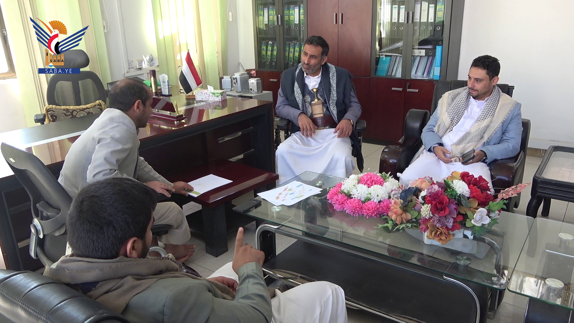 نائب وزير التربية يطلع على آليات عمل القناة التعليمية