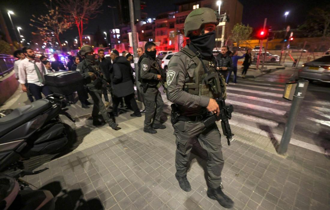 إصابة مستوطنان صهيونيان في عملية دهس على حاجز زعترة جنوب نابلس