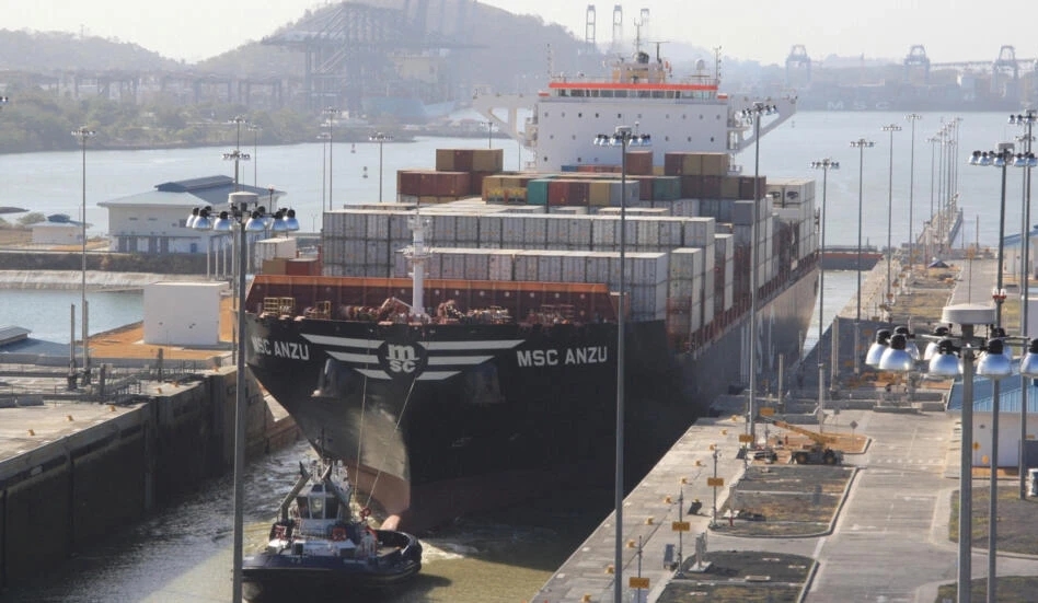 بنما تعلن السماح للسفن الحربية الإيرانية بعبور قناتها