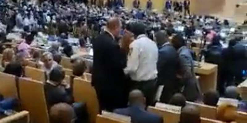 طرد وفد لحكومة العدو الصهيوني من قاعة إنعقاد مؤتمر قمة الاتحاد الإفريقي