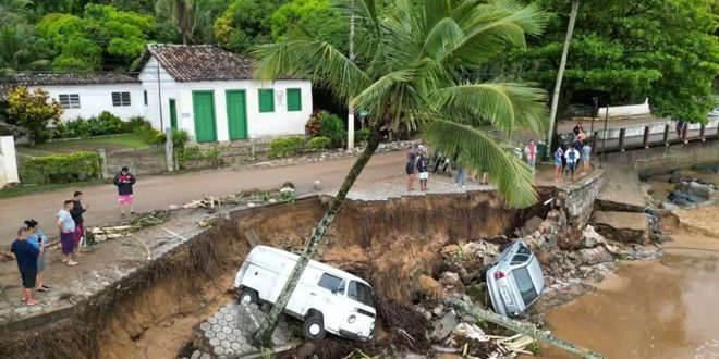 مصرع 40 شخصاً على الأقل جراء فيضانات وانهيارات أرضية في البرازيل