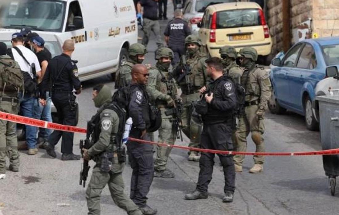 العدو الصهيوني يقتحم بلدة سلوان ومستوطنيه يتلفون أشجار الزيتون جنوب نابلس