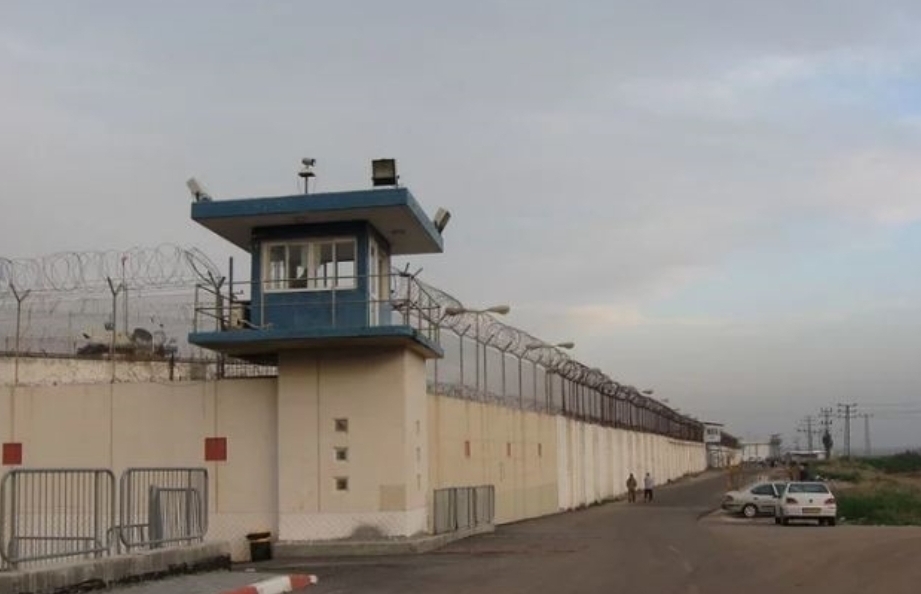 الأسرى يعتصمون غدا في ساحات السجون واعتباره يوم غضب ردا على جرائم العدو الصهيوني