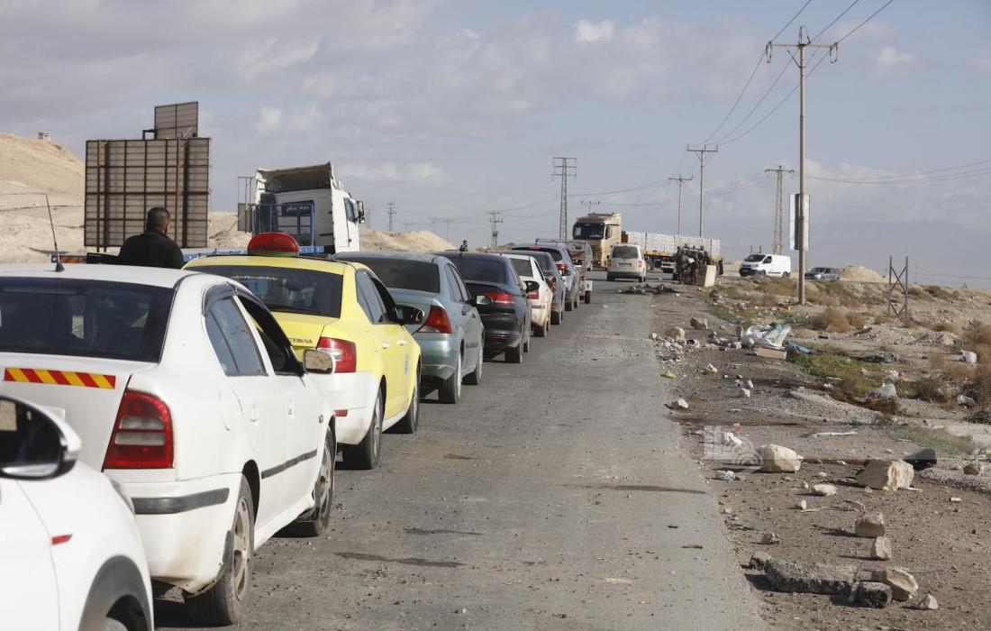 العدو الصهيوني يواصل حصاره على أريحا لليوم الثالث على التوالي