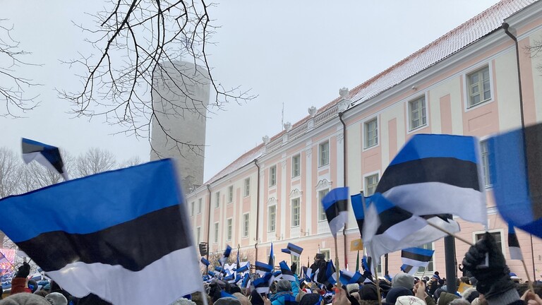 الإستونيون يقترعون في ظل انقسام الأحزاب حول دعم أوكرانيا