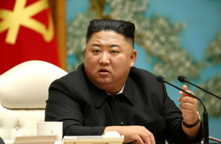 رئيس كوريا الشمالية يوجه قواته النووية بالاستعداد