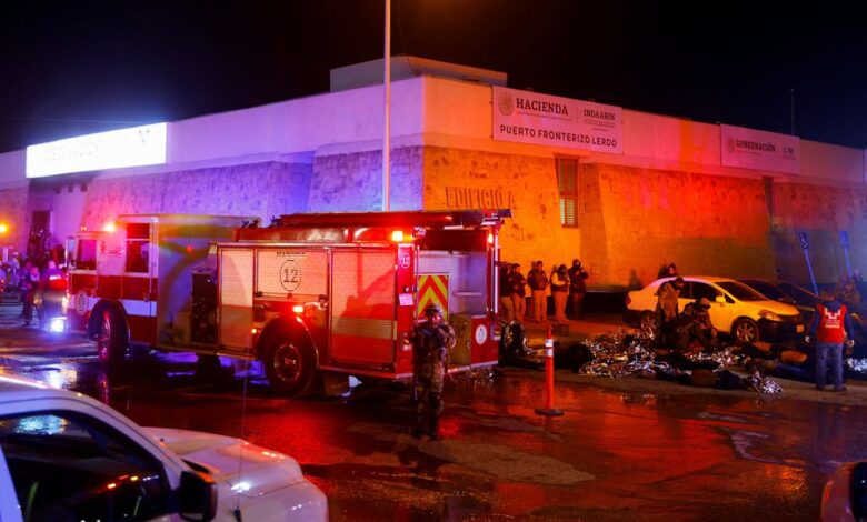 مصرع 40 مهاجراً في حريق بمركز احتجاز في المكسيك