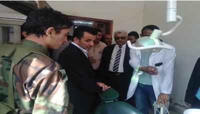 وزير الصحة والنائب العام يتفقدان أوضاع نزلاء الإصلاحية المركزية بصنعاء
