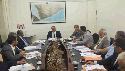 مناقشة مستوى أداء صندوق صيانة الطرق في إنجاز مشاريع الصيانة