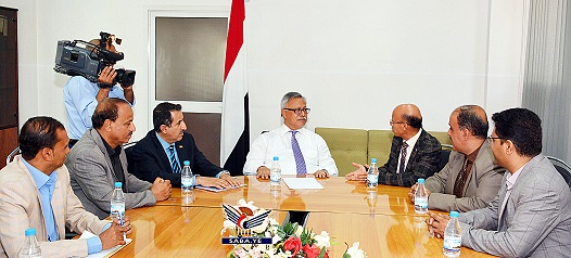 رئيس الوزراء يناقش أوضاع جامعة إب وخطتها التطويرية