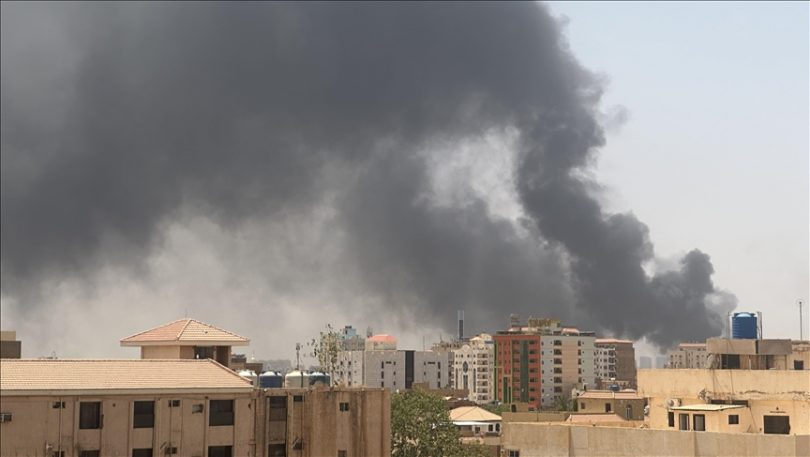 تحذيرات من احتمال فرار 800 ألف شخص من السودان