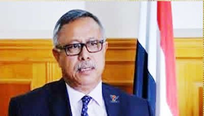 رئيس الوزراء يعزي في وفاة العلامة عبدالرحمن مكرم