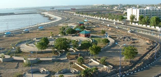 مؤتمر صحفي بالحديدة حول إعادة الانتشار بالموانئ الثلاثة