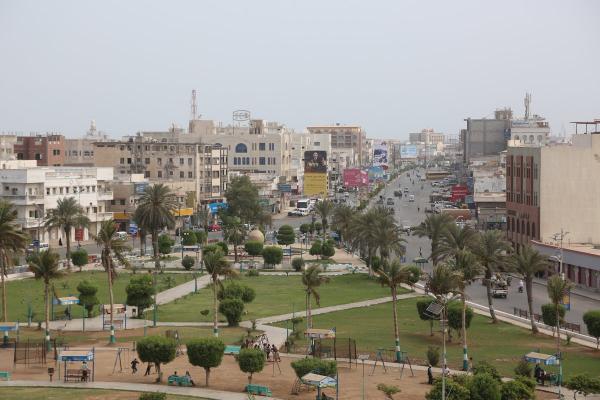 اللواء الموشكي والجنرال لولسيجارد يزوران موانئ الحديدة والصليف وراس عيسى