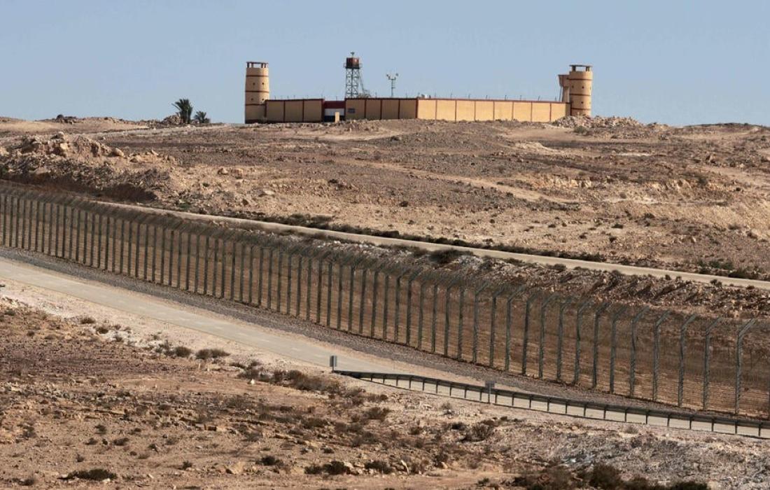 إعلام العدو: مصرع جنديين صهيونيين وإصابة آخرين في إطلاق نار عند حدود مصر