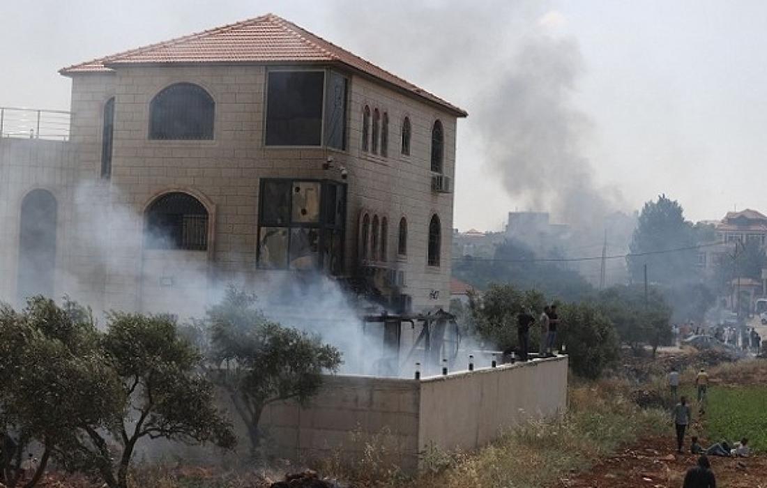 منظمات أمريكية تُطالب بايدن بالتدخل لوقف مذابح المستوطنين بحق الفلسطينيين