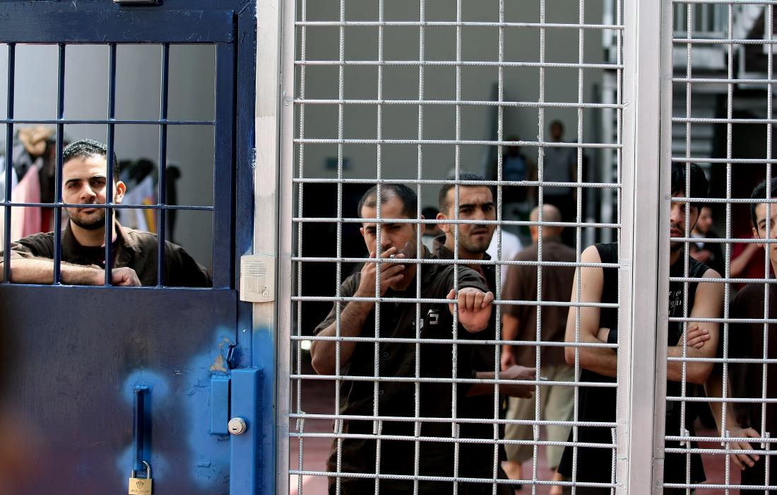 الأسرى الفلسطينيين بسجون العدو الصهيوني يوجهون رسالة لمخيم جنين ومجاهديه وكتيبته