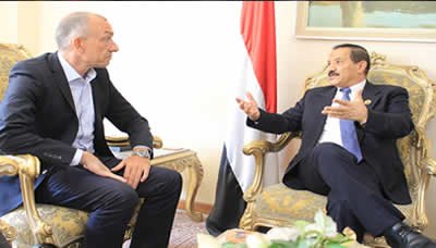 وزير الخارجية يلتقي رئيس بعثة الأمم المتحدة لتنفيذ اتفاق الحديدة