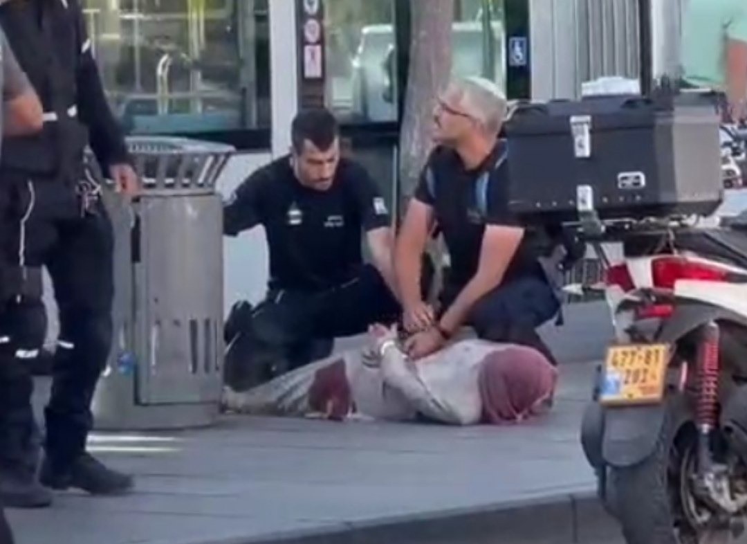 إصابة سيدة فلسطينية برصاص العدو الصهيوني في القدس
