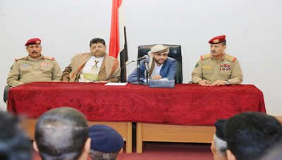 الرئيس المشاط يلتقي قيادات القوات البحرية والدفاع الساحلي