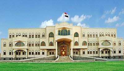 وزير الدفاع ورئيس هيئة الأركان يرفعان برقية تهنئة بمناسبة حلول عيد الفطر