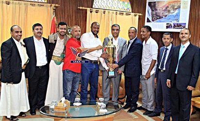 وزير الاتصالات يلتقي فريق الوزارة الحائز على كأس اليوم العالمي للاتصالات