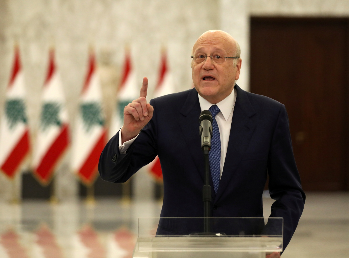 ميقاتي: توقيت الإشتباكات في مخيّم عين الحلوة مشبوه ومرفوض