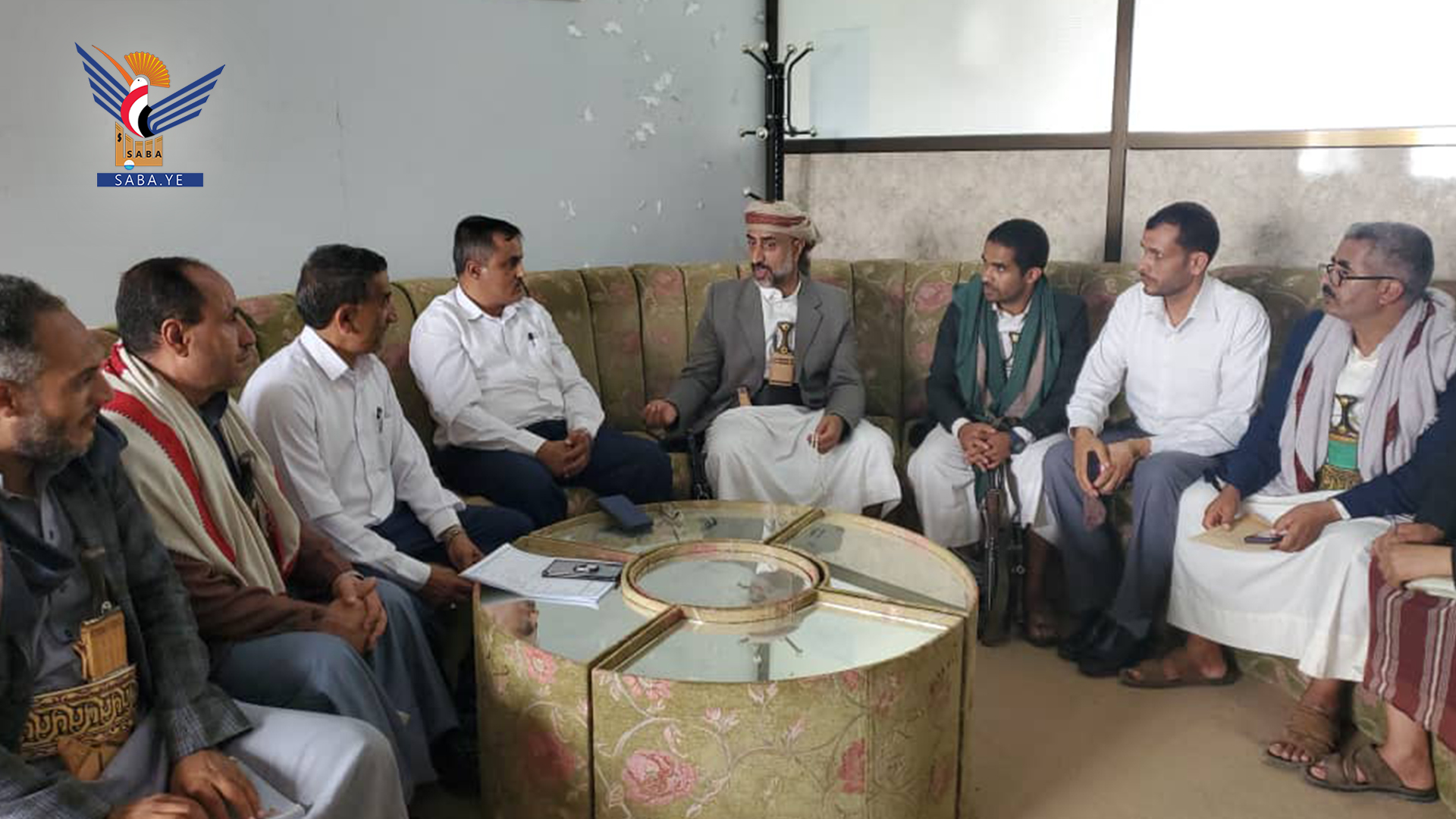 محافظ المحويت يطلع على سير العملية التعليمية بالمحافظة