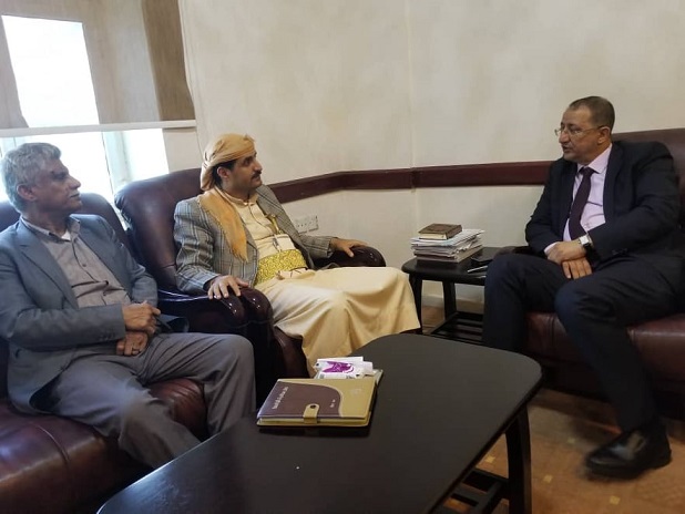 وزير المياه والبيئة يناقش مع وكيل محافظة ريمة الوضع المائي بالمحافظة