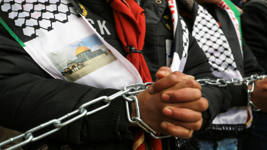 الحركة الأسيرة الفلسطينية تعلق الشروع بإضراب مفتوح عن الطعام