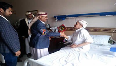 السامعي يطمئن على صحة وزير التعليم العالي