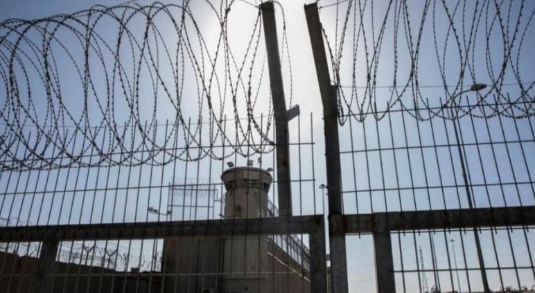 احتجاجا على إجراءات “بن غفير” بحقهم: الأسرى الفلسطينيون يخوضون إضرابا عن الطعام في الـ14 الجاري
