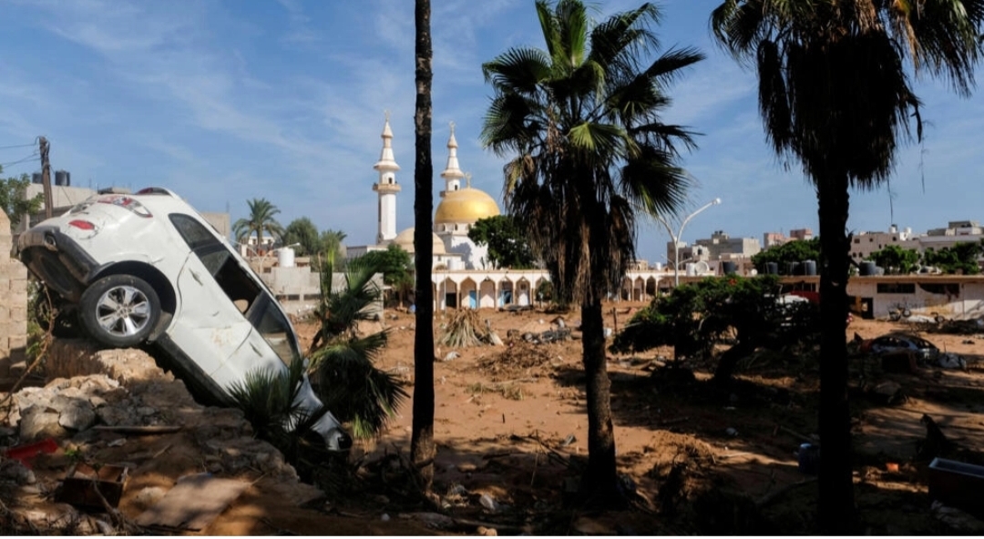 مصرع اربعة من فريق إغاثي يوناني بحادث سير في ليبيا كان متجها إلى درنة