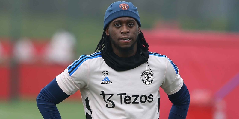 مانشستر يونايتد يعلن غياب ظهيره بيساكا عن الملاعب بسبب الإصابة