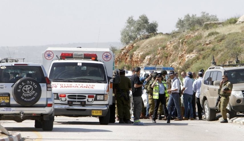 إصابة شاب وفتاة فلسطينيين دهساً من قبل مستوطن صهيوني وسط الخليل