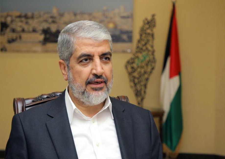 “حماس”: العدو الصهيوني يلعب بالنار والتطبيع شجعه على اقتحام الأقصى