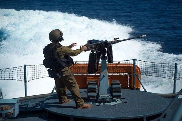 إصابة صياد فلسطيني برصاص بحرية العدو الصهيوني في بحر رفح