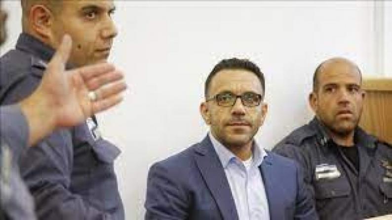 العدو الصهيوني يعتقل نجل محافظ القدس بعد الاعتداء عليه