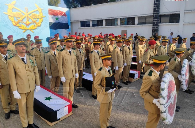 سوريا.. تشييع رسمي وشعبي كبير لشهداء الاعتداء الإرهابي في حمص